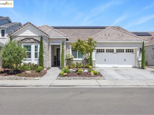 2939 Valencia St, Lodi, CA 95242