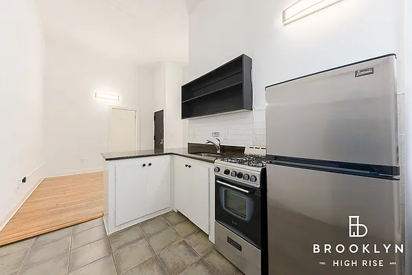 Rented by Brooklyn High Rise LLC | media 20