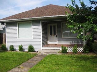 713 S Peach St, Medford, OR