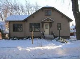 320 E Washington St, New London, WI 54961