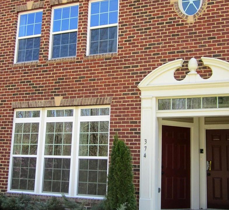 Exterior (Front)