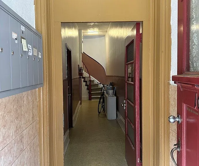 1025 Christian St #1R — Photo 12