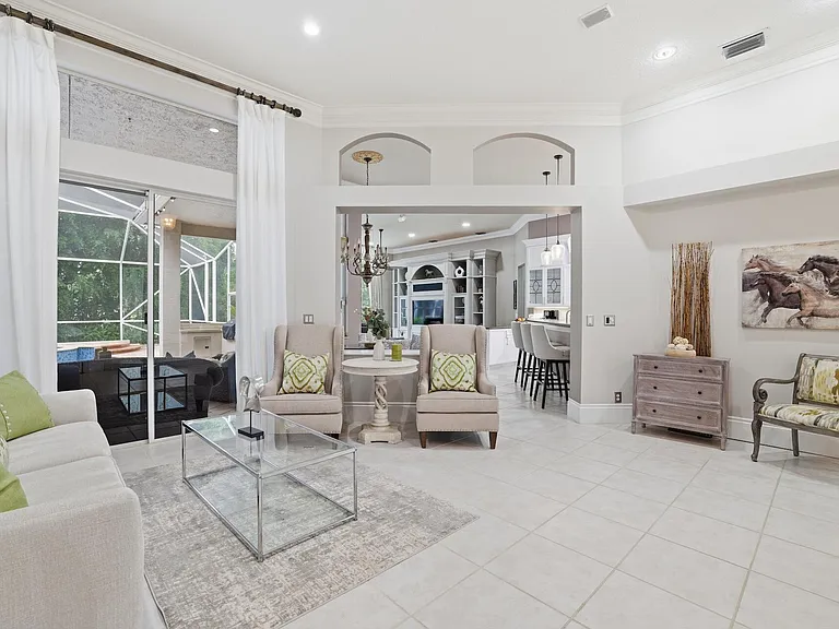 856 Forest Glen Ln — Photo 11