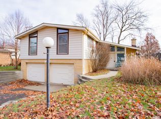 1013 S Belmont Ave, Arlington Heights, IL