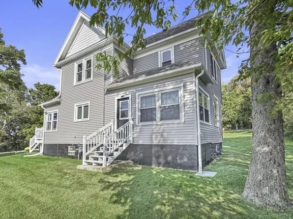 6113 County Highway A, Valders, WI 54245