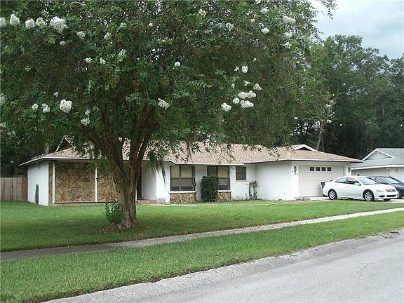 4th image of 3704 Opal Dr