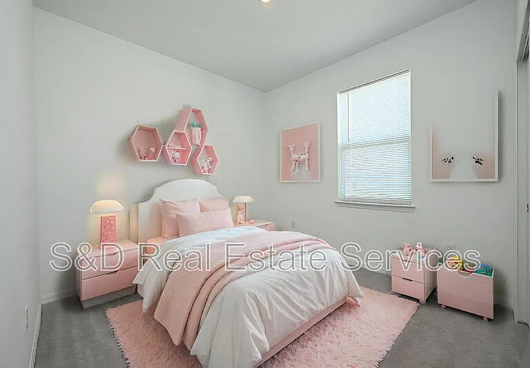 685 Crown Rose Dr — Photo 23