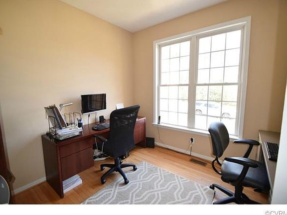 4th image of 9472 Stone Spring Dr
