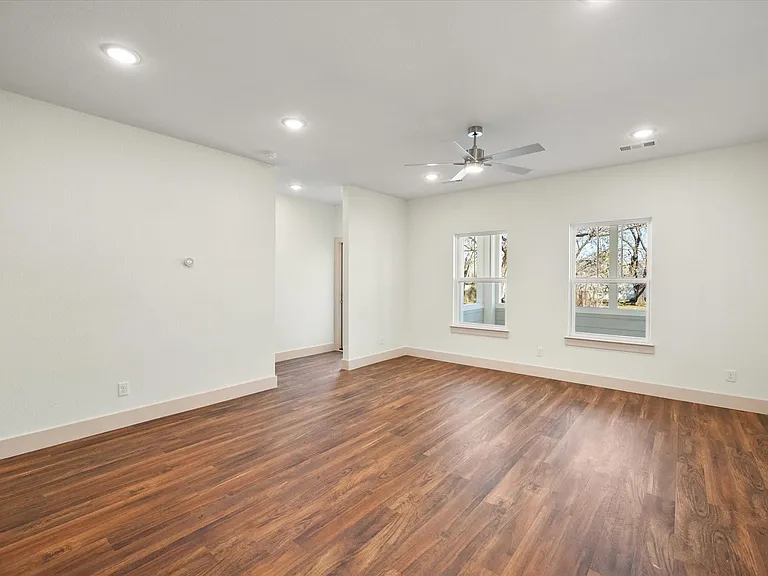 504 E Kimball St #1 — Photo 11