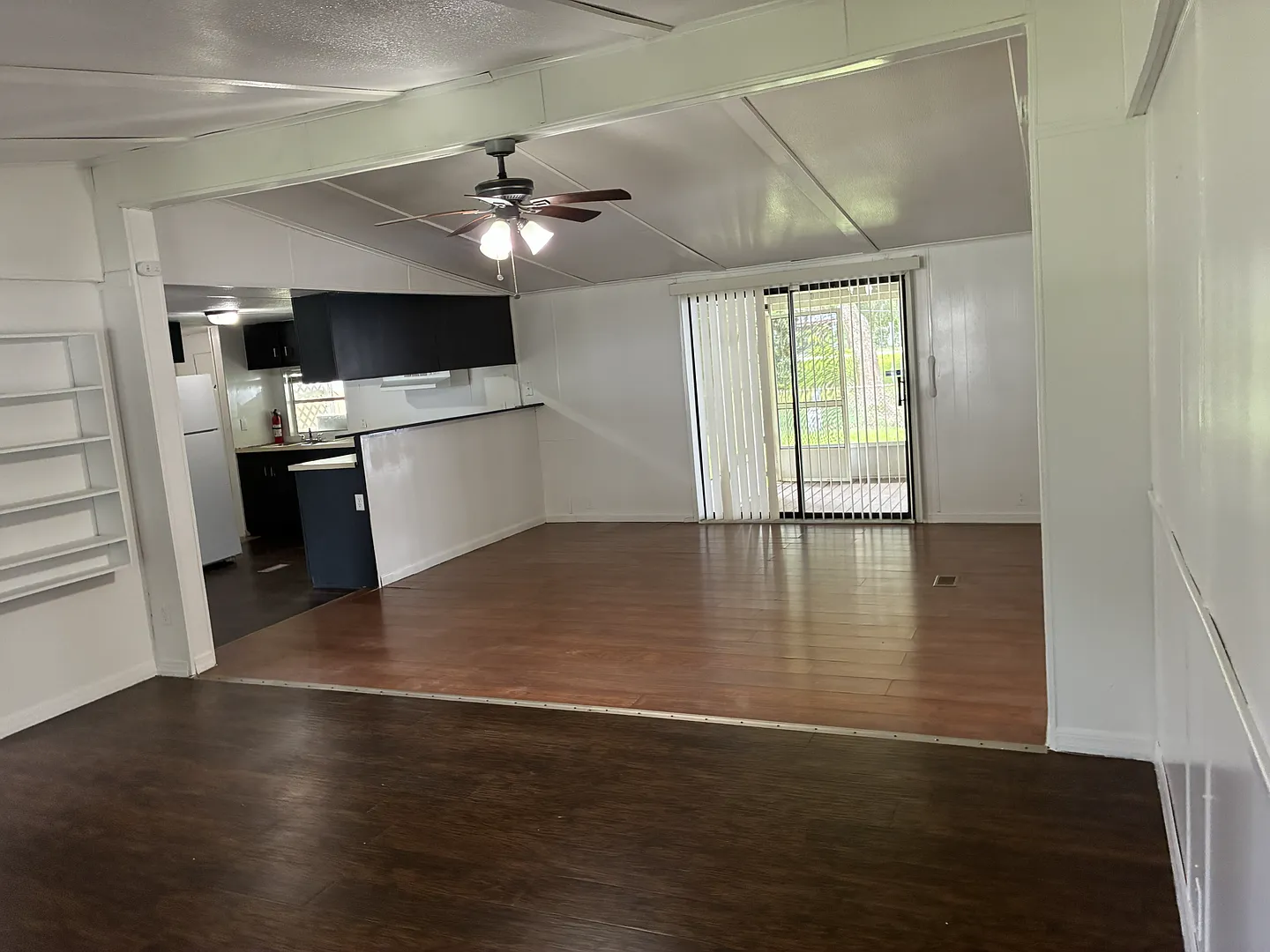 Charming 3-Bedroom Home in Lakeland, FL — Photo 2