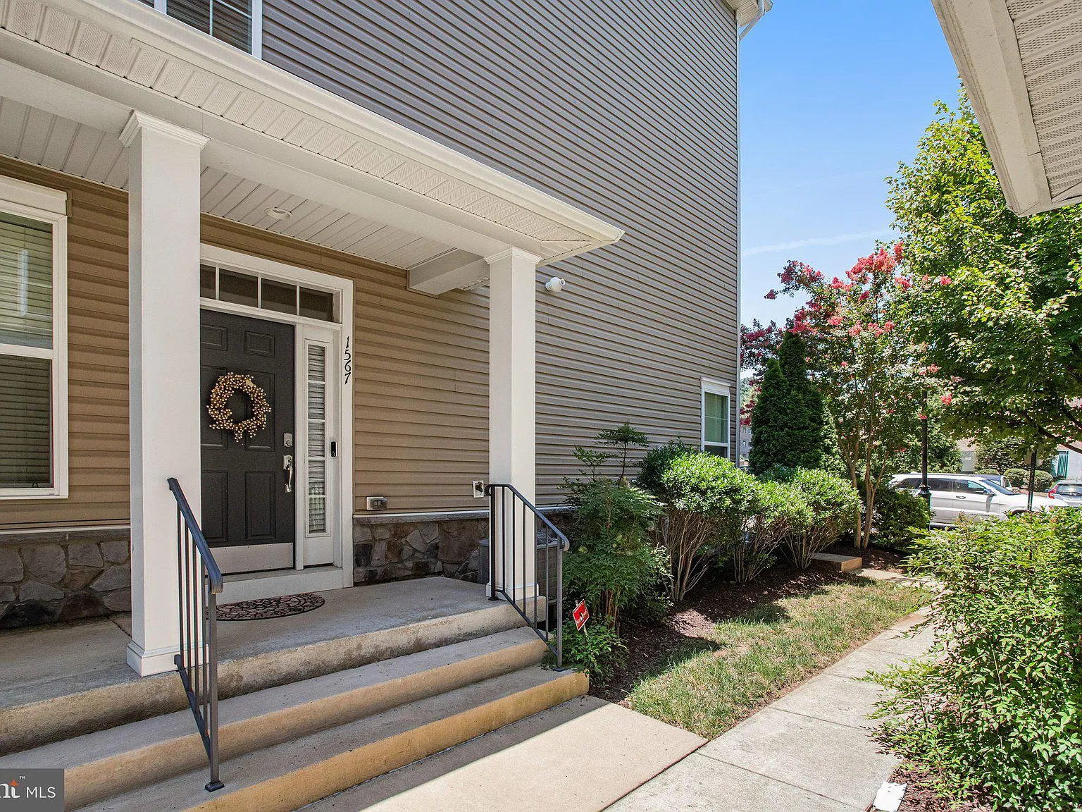 3 bed, 2.5 bath, 1314 sqft, $2,600 — Photo 1