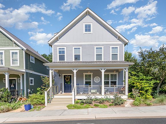 2nd image of 102 Fiori Hill Dr S