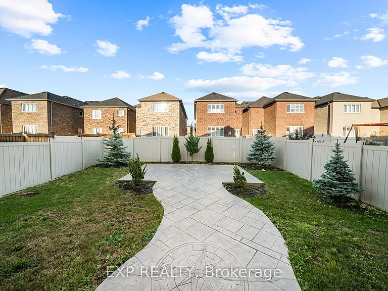 35 Tyndall Dr — Photo 31