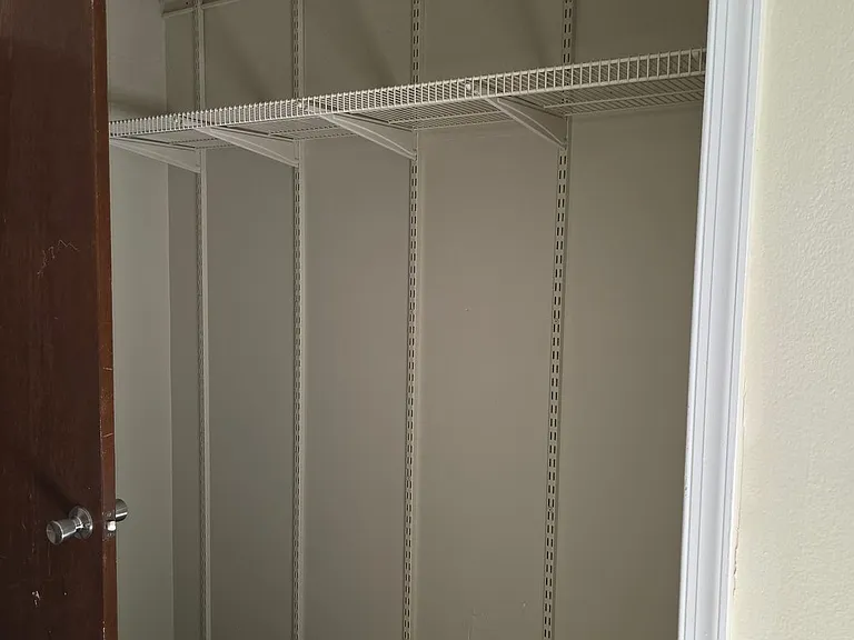 484 Tamarack St — Photo 18