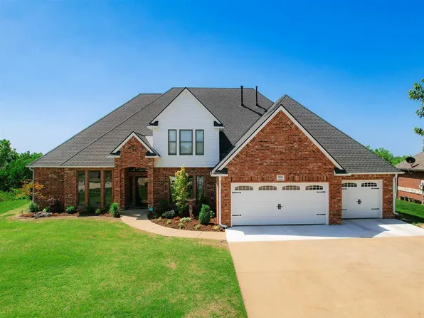 3124 Cadet Rd, Ponca City, OK 74604