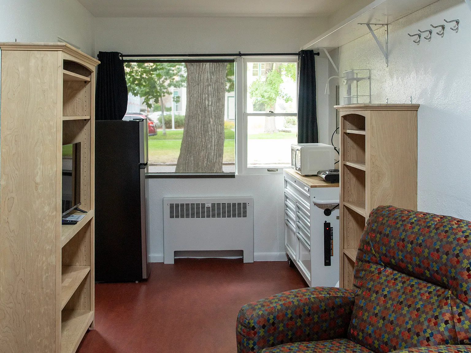 Studio, 400 sqft, $975 — Photo 2