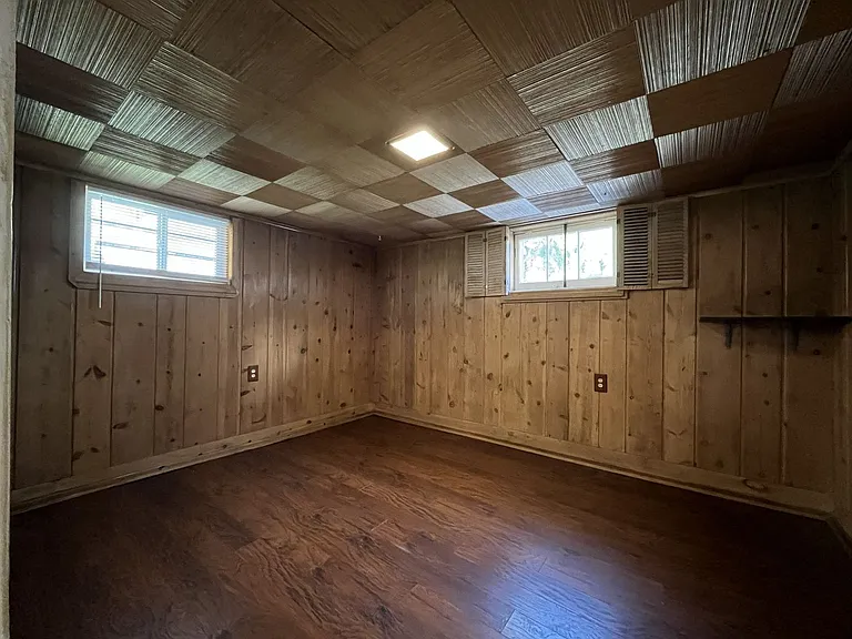2417 N Rosa Parks Way — Photo 34