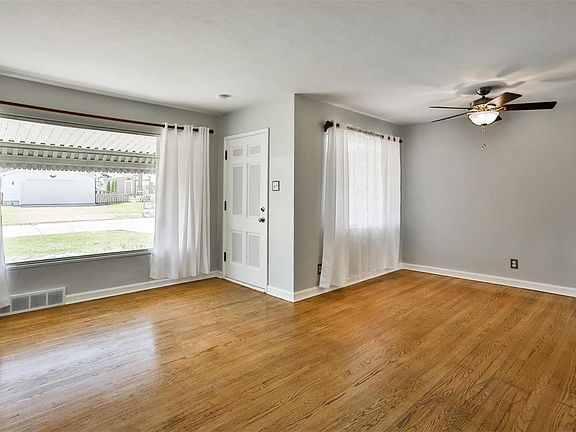 5th image of 6609 E Yorkshire Dr