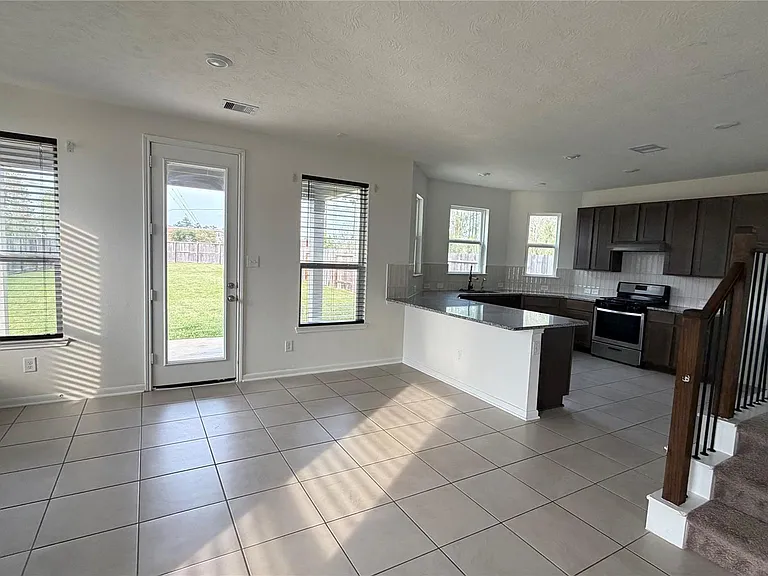23438 Stahl Creeks Ln — Photo 5