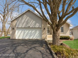 1212 Candlewick Dr NW, Poplar Grove, IL 61065