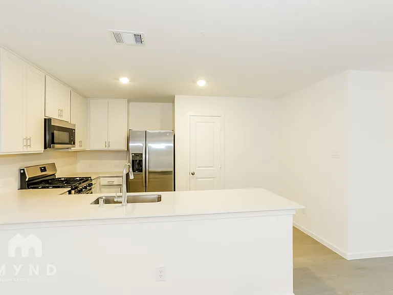 10116 Dalgreen Cir — Photo 11