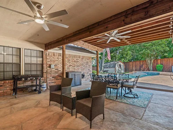 707 Hillview Dr, Arlington, TX 76011