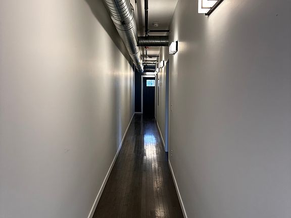 4th image of 27 Wilson Ave #D