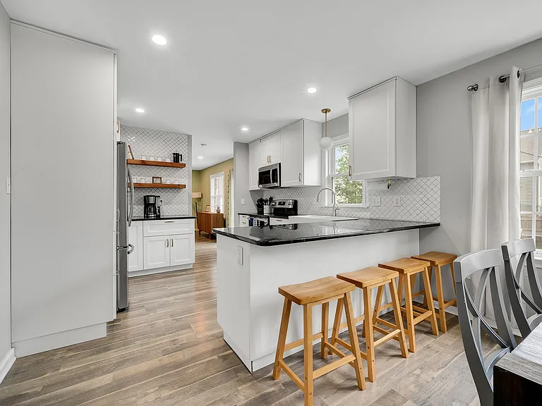 10136 Bon Air Crest Dr — Photo 43