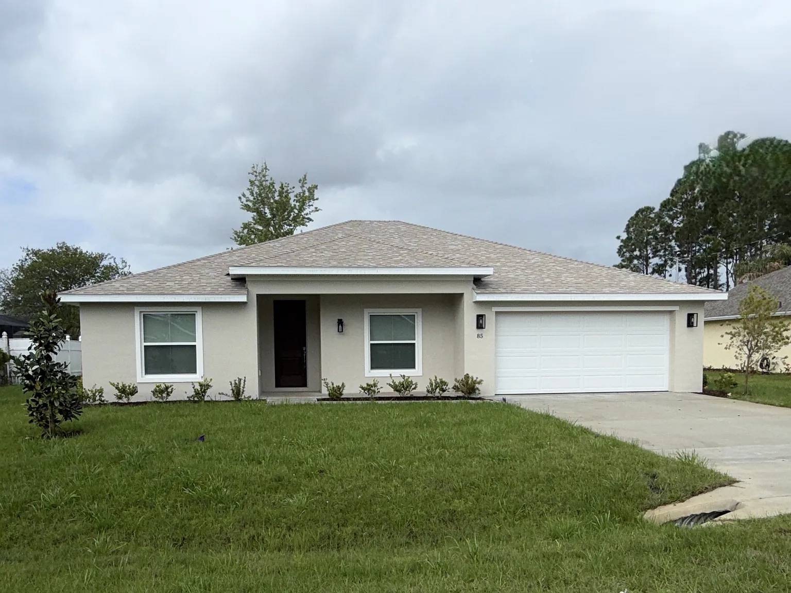 3 bed, 1716 sqft, $2,000 — Photo 1
