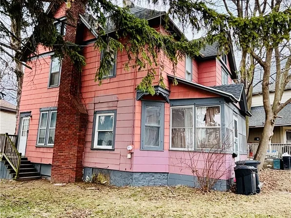 43 Grant Ave, Auburn, NY 13021