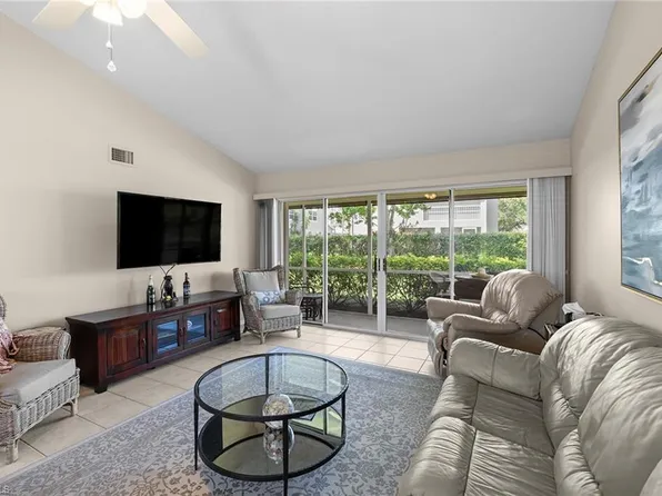 153 Bristol Ln #F-102, Naples, FL 34112