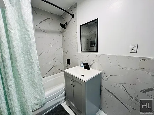 Rented by Highline Residential | media 5