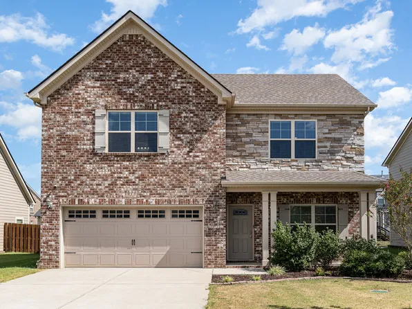 1129 Cotillion Dr, Murfreesboro, TN 37128