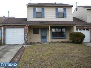 4 Hampton Gate Dr, Sicklerville, NJ 08081