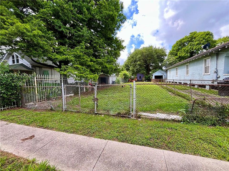 2nd image of 2752 Jonquil St