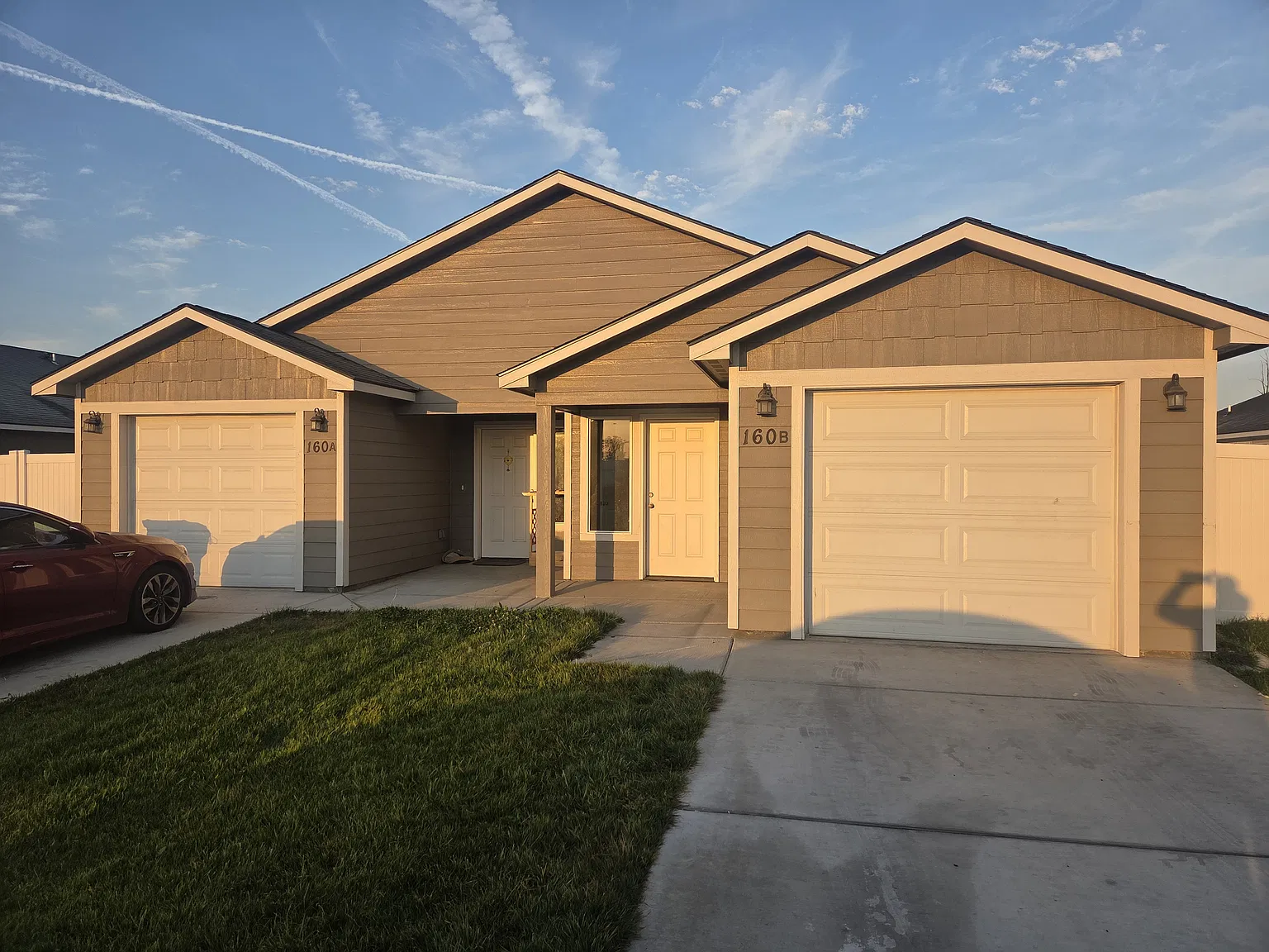 3 bed, 1200 sqft, $1,875 — Photo 1