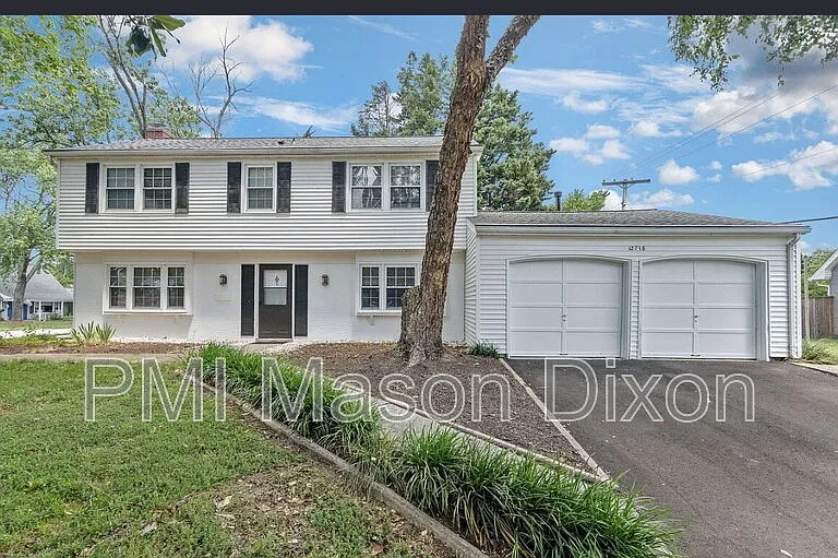 12718 Haskell Ln — Photo 1