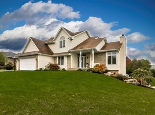 11370 Dwyer Ln, Roscoe, IL 61073