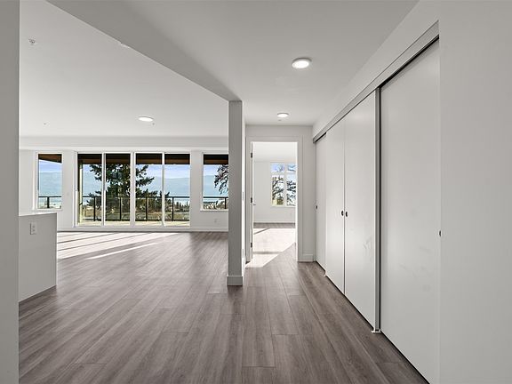 4th image of 2760 Olalla Rd #207