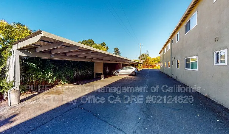 555 Dexter St #E — Photo 7