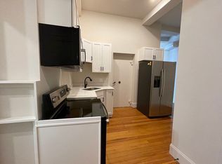38 Exchange St #203, Lynn, MA 01901