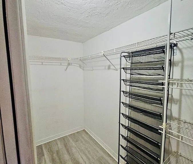 9100 Hunt Club Ln — Photo 31