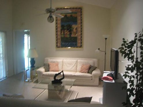 3rd image of 3054 Lake Shore Drive #4