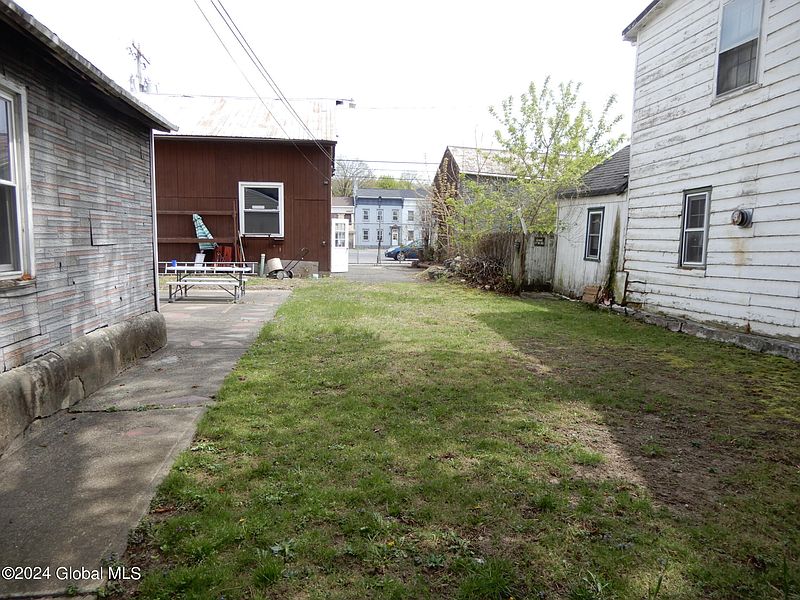 5th image of 626 1st Avenue