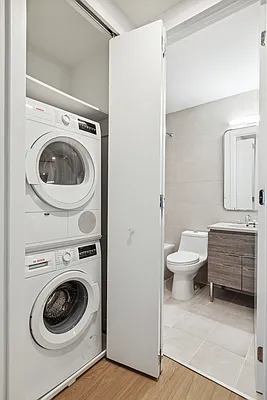 Rented by Greystar | media 21