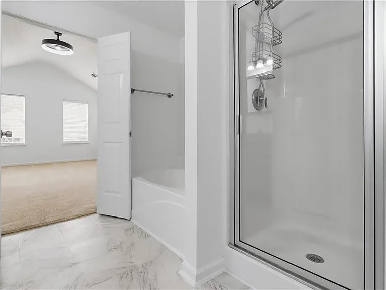 2915 Greyhawk Ln — Photo 18
