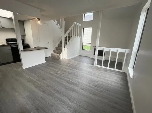 1881 S Arlington St, 1881 S Arlington St, Akron, OH 44306