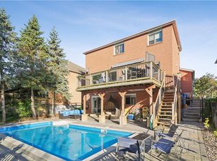 7 Birchway Pl, Halton Hills, ON L7J2X4