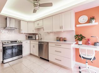 1534 Mainsail Dr #10, Naples, FL 34114