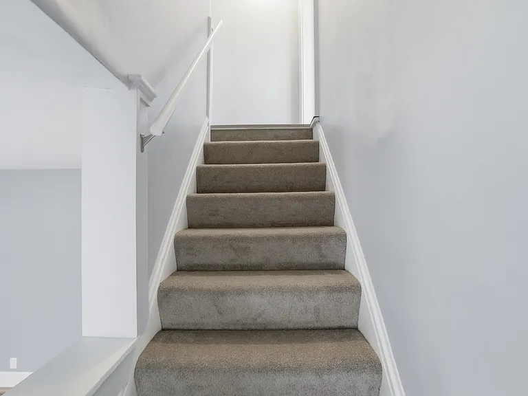 214 E Hudson St #212 — Photo 22
